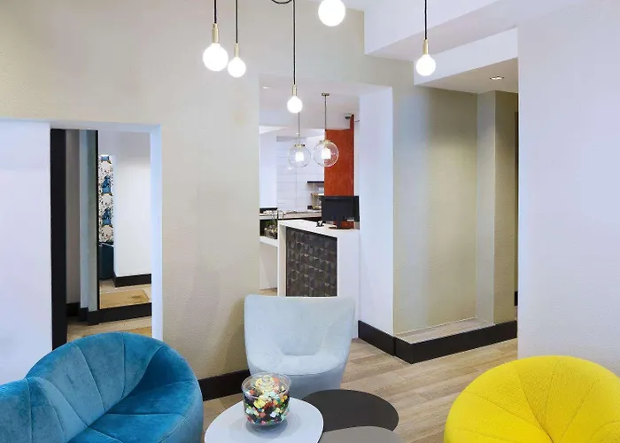 Haussmann Saint Augustin Paryż