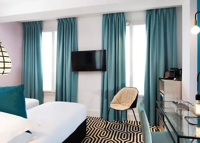 Haussmann Saint Augustin Paryż