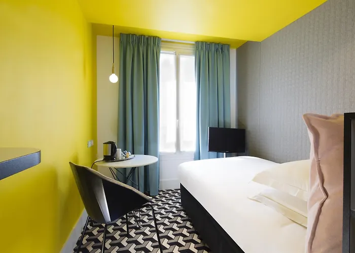 Haussmann Saint Augustin Париж